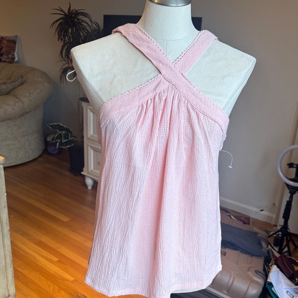 Cable & Gauge Light Pink Crinkle Cross-Back Tank Top